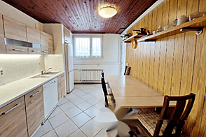 Квартира с тремя комнатами, Шишка