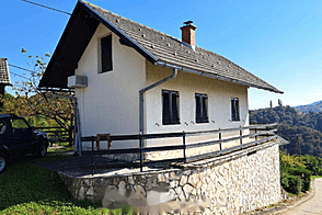 Жилище в Грушковеце