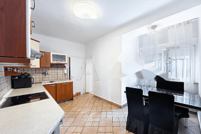 Квартира с четырьмя комнатами в Любляне