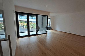 Трехкомнатная квартира, Центр, Дэванапарк II