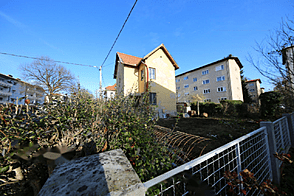 Здание на Обирской улице