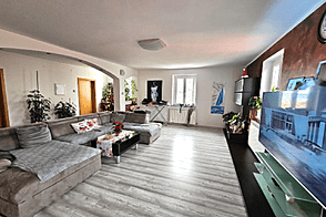 Дом с пятью или более комнатами