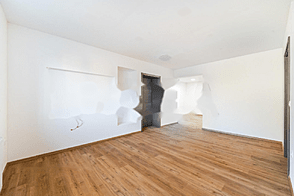 Апартаменты с тремя комнатами в Бизовике