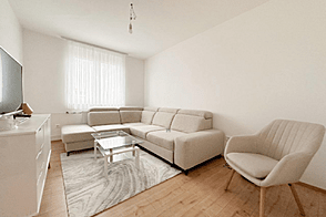 Квартира с тремя комнатами в районе Шишка