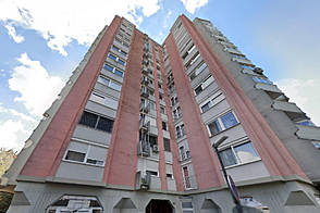 Квартира с тремя комнатами в районе Шишка.