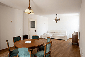 Жилье с пятью и более комнатами.