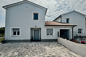 Здание-близнец Гриньян.