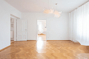 Квартира с тремя комнатами в Шишке