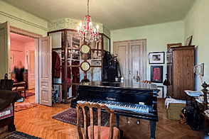 Квартира с тремя комнатами в центральной части города