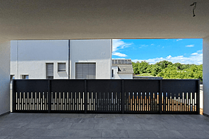 Квартира с четырьмя комнатами в районе Бежиград