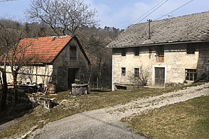 Жилище, Кал около Водоема