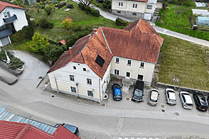 Жилище в Маколе