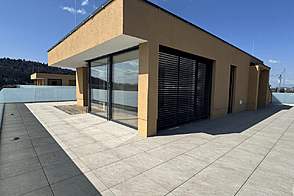 Квартира с тремя комнатами на Бежиград