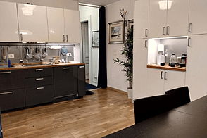 Четырехкомнатная квартира возле моря