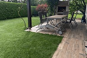 Жилище находится в районе Чернуче, Бежиград, в Любляне.