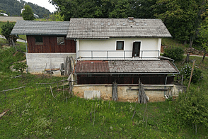 Дом, Боштань, Коньско