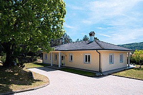 Жилище, расположенное в Локев.