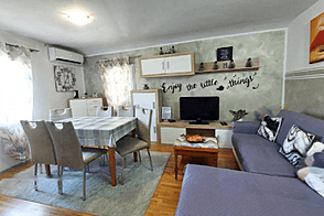 Квартира с тремя комнатами в Копере