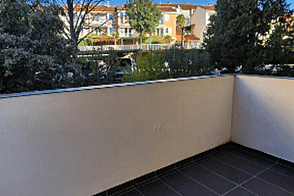 Квартира с двумя комнатами неподалеку от пристани в Лючии