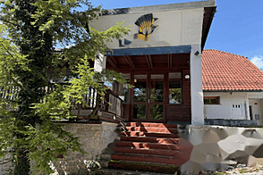 Отель с заведением общественного питания