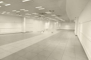 Пространство коммерческого назначения давно эксплуатируется.