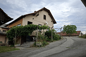 Видонци, дом