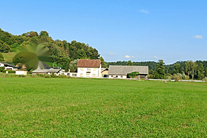 Дом и ферма Стопче