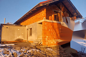 Здание, Кочки Врх