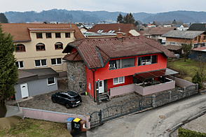 Квартира из трех комнат расположена на Виче