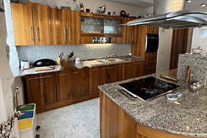 Квартира с пятью комнатами в районе Жупанчичева Яма.