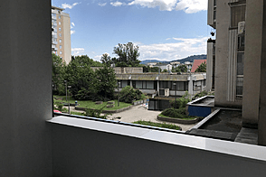 Трёхкомнатная квартира на улице Ройчеева в районе Мосте, Новая Л.ю.б.л.я.н.а.